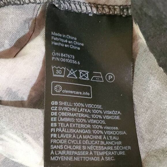 H&M Women's Crane Print Blouse Black Pink Bird Tie Sleeve Top US 2 Size 32 Visco - Picture 5 of 7